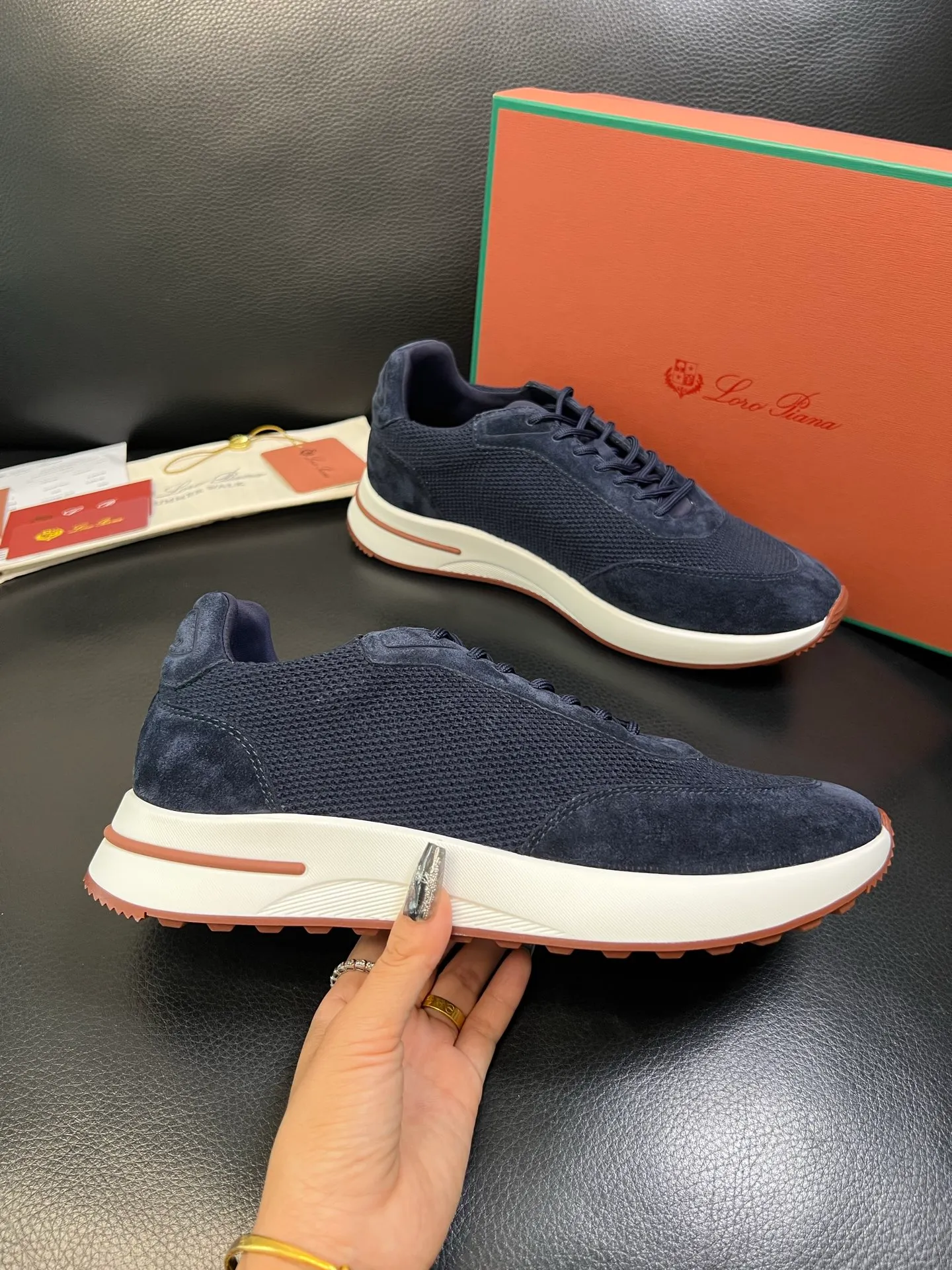 Men's shoes 💰740 Loro Men's shoes 💰iana High-quality top crafts Noyo Piana New product counter synchronized with original factory configuration, uppers imported from Italy cowhide fabric, high-quality splicing technology, soles: original soles specially provided by the original factory, exclusive movable molded soles super comfortable, original factory and single goods, welcome to compare, code number 39-44 (order 38 45 46)